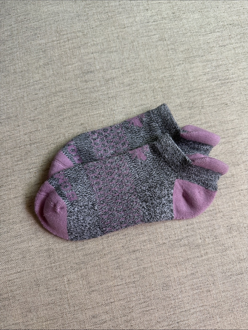 Bombas No-Show Athletic Socks in Gray and Purple